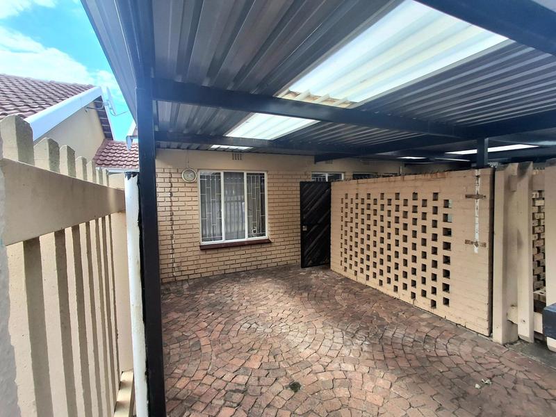 3 Bedroom Property for Sale in Flamwood North West